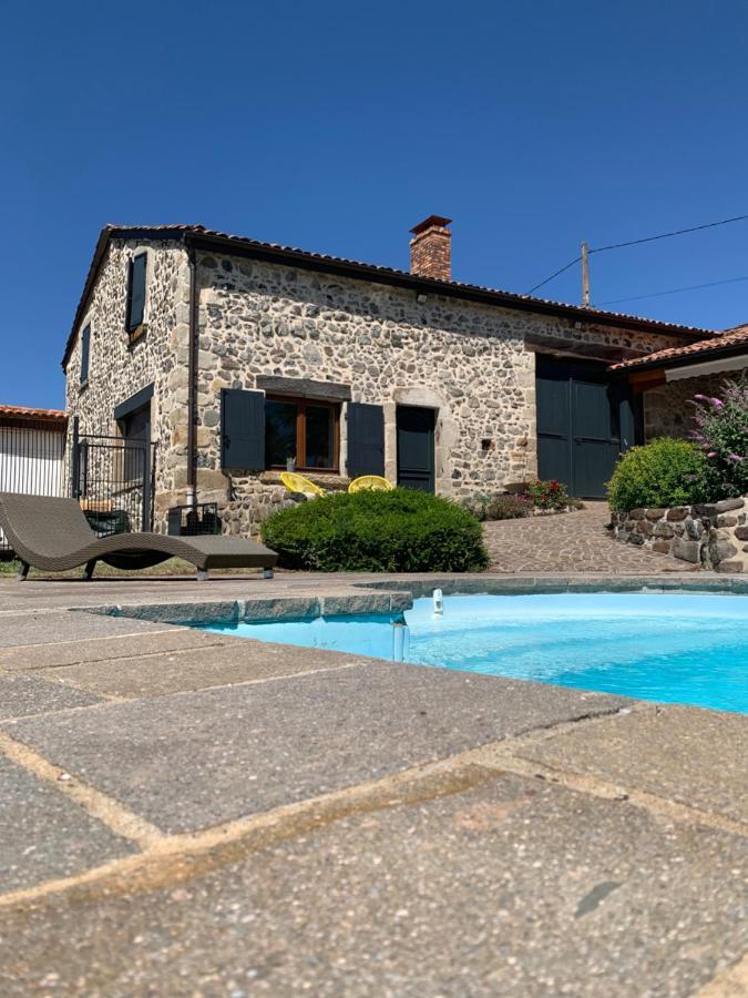 Domaine Des Pierres D Auvergne Flat Esterno foto